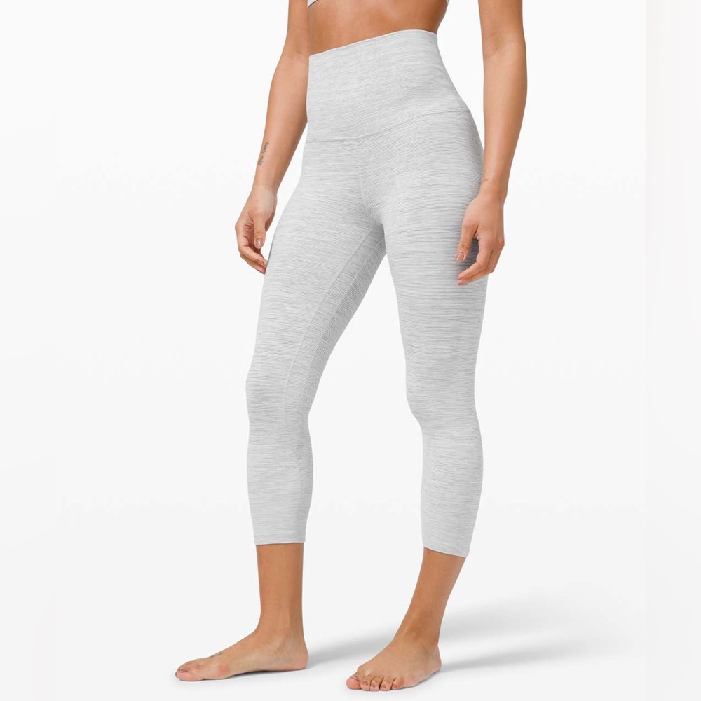Lululemon Align Crop 21”
Wee Are From Space Nimbus Battleship